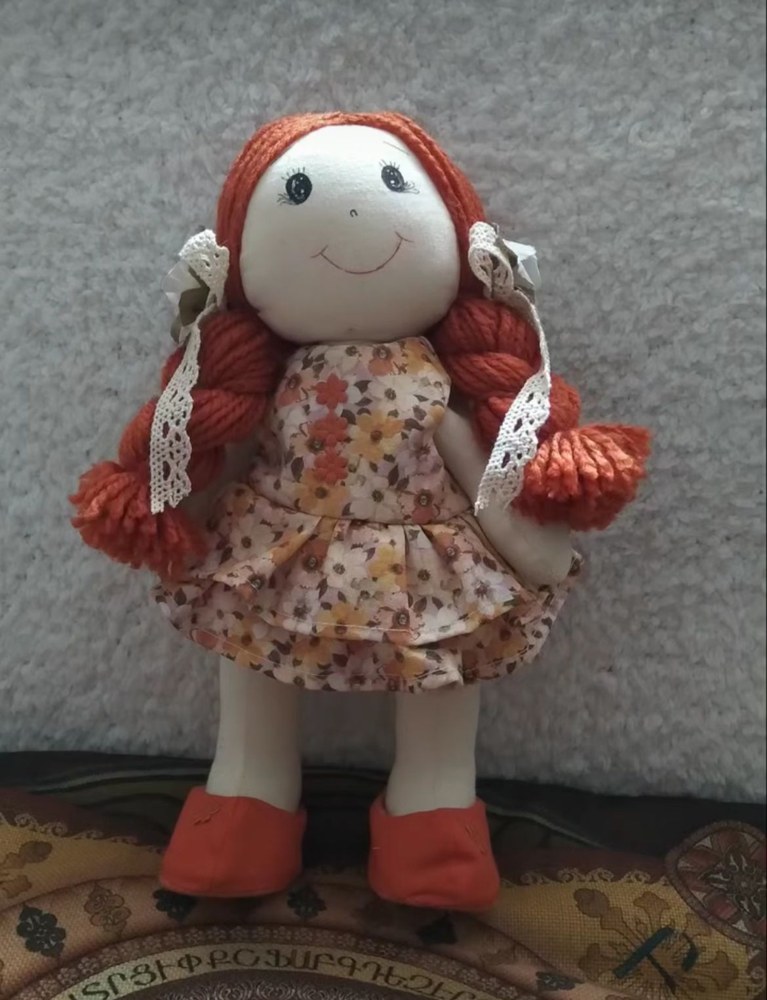 Boneca artesanal Clara — foto 3
