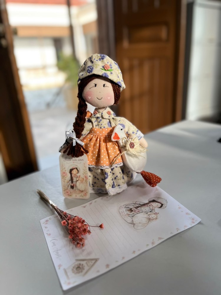 Boneca artesanal Milly — foto 3